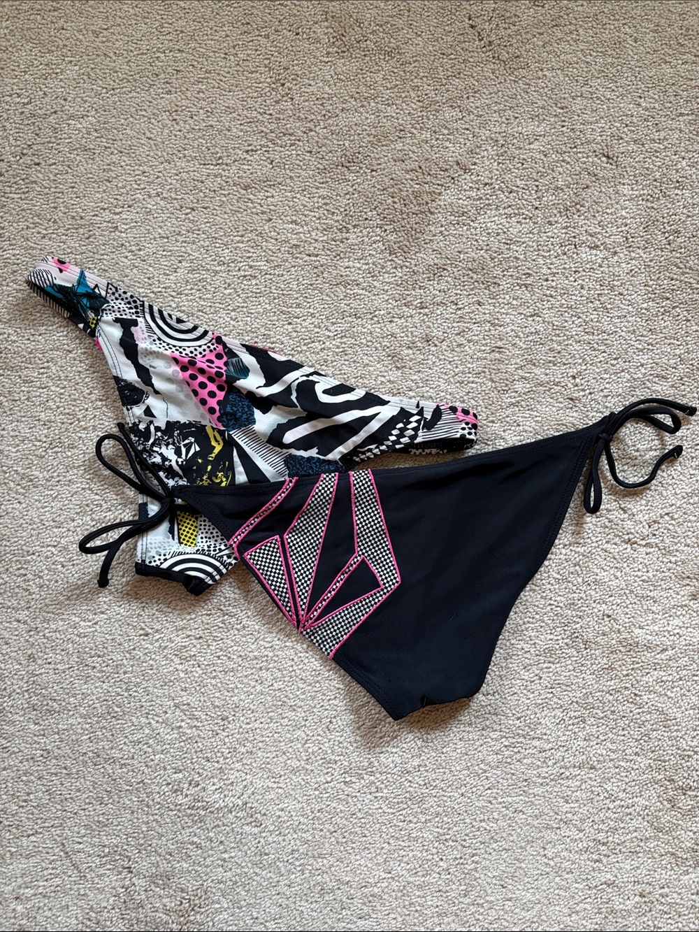 Volcom | Miss Mod Y2K Vintage Bikini Bottom Bundle